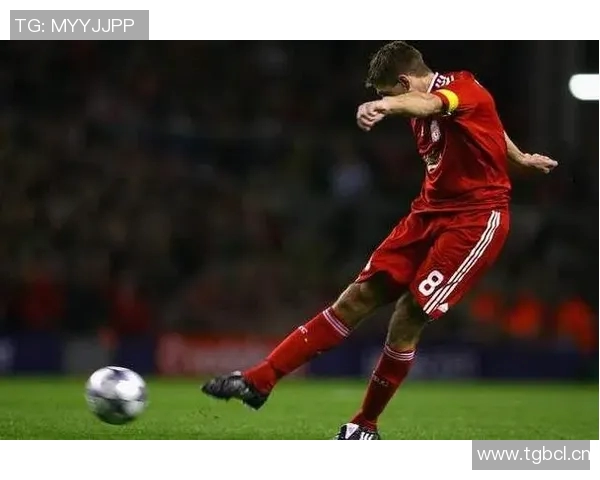 足球场上的重炮手 谁是最具威胁的远射大师